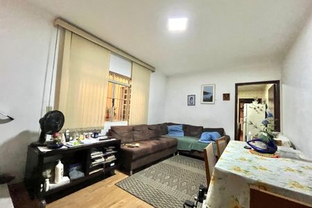 Casa à venda com 250m², 3 quartos e 2 vagas Casa à venda com 250m², 3 quartos e 2 vagasSala de Jantar