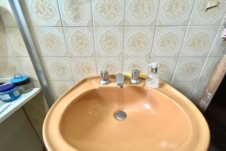 Casa à venda com 250m², 3 quartos e 2 vagas Casa à venda com 250m², 3 quartos e 2 vagasBanheiro da Suíte