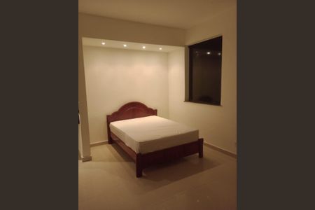 Quarto de kitnet/studio para alugar com 1 quarto, 50m² em Tijuca, Rio de Janeiro