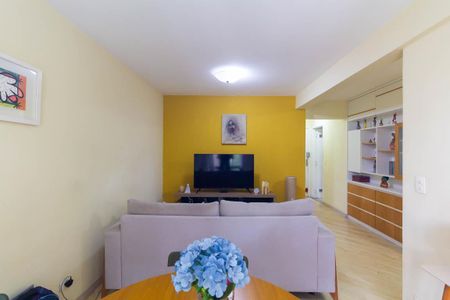 Apartamento à venda com 68m², 2 quartos e 1 vagaSala