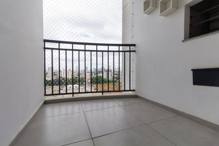 Apartamento à venda com 75m², 3 quartos e 2 vagasVaranda