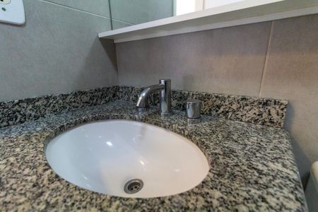 Apartamento à venda com 75m², 3 quartos e 2 vagasBanheiro 1