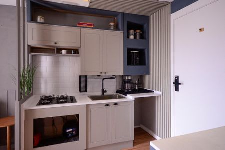 Sala/Cozinha   de apartamento para alugar com 1 quarto, 29m² em Sacoma, São Paulo