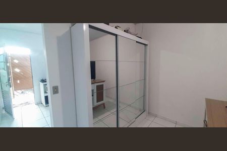 Casa à venda com 6 quartos, 200m² em Conceicao, Osasco