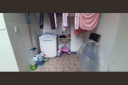 Casa à venda com 200m², 6 quartos e 1 vagaCasa 2 - Área de Serviço