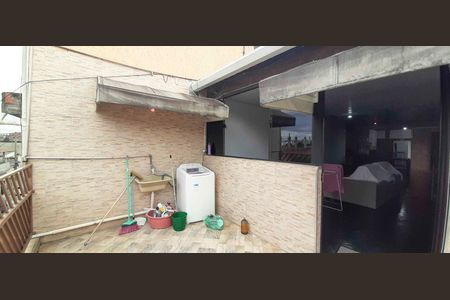 Casa à venda com 200m², 6 quartos e 1 vagaCasa 3 - Área de Serviço