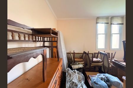 Casa de condomínio à venda com 300m², 4 quartos e 5 vagasQuarto 4