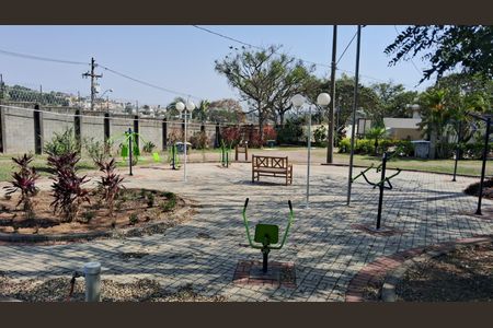 Casa de condomínio à venda com 300m², 4 quartos e 5 vagasÁrea comum - Academia ao ar livre