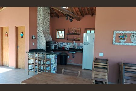 Casa de condomínio à venda com 300m², 4 quartos e 5 vagasÁrea comum - Churrasqueira