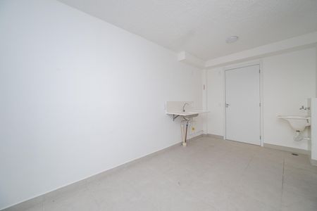 Kitnet/Studio para alugar com 2 quartos, 40m² em Jardim Itacolomi, São Paulo