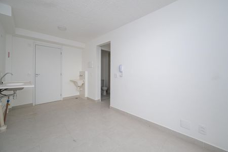 Kitnet/Studio para alugar com 2 quartos, 40m² em Jardim Itacolomi, São Paulo