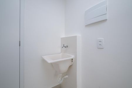 Kitnet/Studio para alugar com 2 quartos, 40m² em Jardim Itacolomi, São Paulo