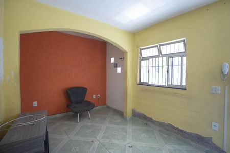 Sala de casa para alugar com 3 quartos, 405m² em Rocha, São Gonçalo