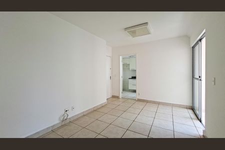 Apartamento à venda com 2 quartos, 54m² em Pompéia, Belo Horizonte