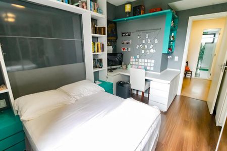 Apartamento à venda com 162m², 4 quartos e 3 vagasSuíte 2