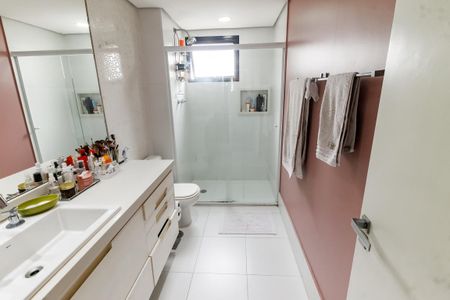 Apartamento à venda com 162m², 4 quartos e 3 vagasBanheiro da Suíte 1