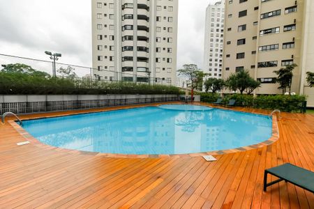Apartamento à venda com 162m², 4 quartos e 3 vagasÁrea comum - Piscina