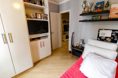 Apartamento à venda com 162m², 4 quartos e 3 vagasQuarto 2
