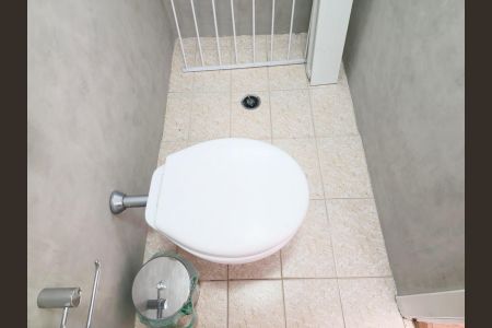 Casa à venda com 240m², 4 quartos e 4 vagasBanheiro da Suíte 2