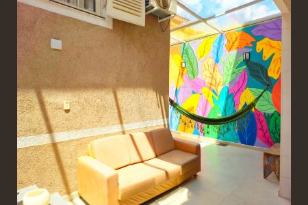 Casa à venda com 240m², 4 quartos e 4 vagasVaranda gourmet