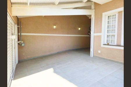 Casa à venda com 240m², 4 quartos e 4 vagasGaragem 