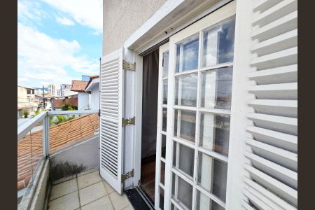 Casa à venda com 240m², 4 quartos e 4 vagasVaranda do Quarto 02