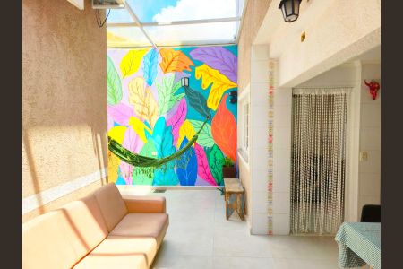 Casa à venda com 240m², 4 quartos e 4 vagasVaranda gourmet