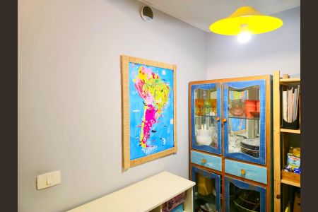 Casa à venda com 240m², 4 quartos e 4 vagasSala 