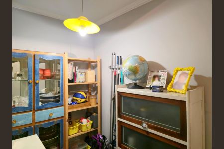 Casa à venda com 240m², 4 quartos e 4 vagasSala 