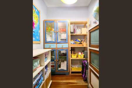 Sala  de casa à venda com 4 quartos, 141m² em Vila Rosalia, Guarulhos