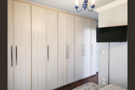 Casa à venda com 240m², 4 quartos e 4 vagasSuíte 01