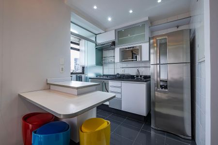 Sala/Cozinha de apartamento à venda com 1 quarto, 49m² em Pinheiros, São Paulo