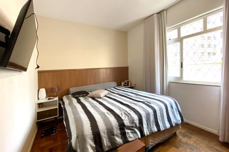 Apartamento à venda com 90m², 3 quartos e 2 vagas Apartamento à venda com 90m², 3 quartos e 2 vagasQuarto 1