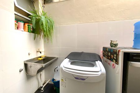 Apartamento à venda com 90m², 3 quartos e 2 vagas Apartamento à venda com 90m², 3 quartos e 2 vagasÁrea de Serviço