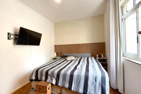Apartamento à venda com 90m², 3 quartos e 2 vagas Apartamento à venda com 90m², 3 quartos e 2 vagasQuarto 1