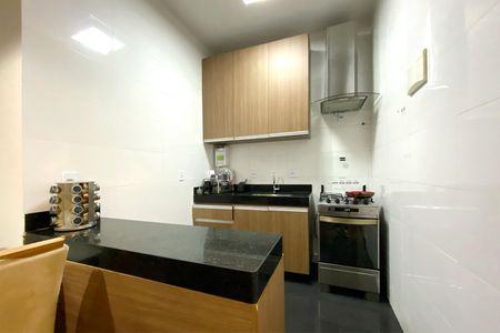 Apartamento à venda com 90m², 3 quartos e 2 vagas Apartamento à venda com 90m², 3 quartos e 2 vagasCozinha