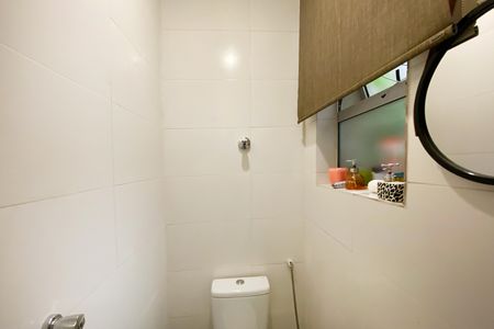 Apartamento à venda com 90m², 3 quartos e 2 vagas Apartamento à venda com 90m², 3 quartos e 2 vagasBanheiro de serviço
