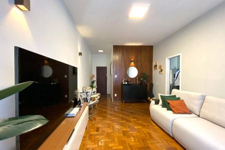 Apartamento à venda com 90m², 3 quartos e 2 vagas Apartamento à venda com 90m², 3 quartos e 2 vagasSala