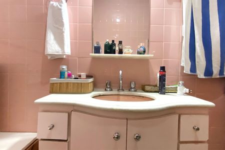 Apartamento à venda com 90m², 3 quartos e 2 vagas Apartamento à venda com 90m², 3 quartos e 2 vagasBanheiro