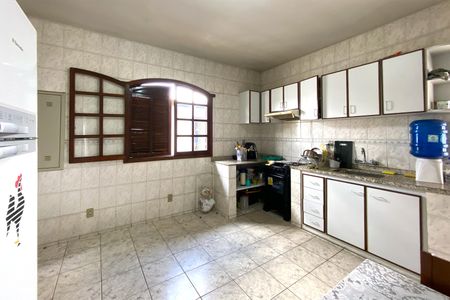 Casa à venda com 400m², 3 quartos e 10 vagasCozinha