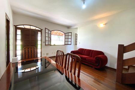 Casa à venda com 400m², 3 quartos e 10 vagasSala