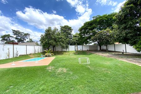 Casa à venda com 400m², 3 quartos e 10 vagasQuintal