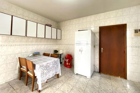 Casa à venda com 400m², 3 quartos e 10 vagasCozinha