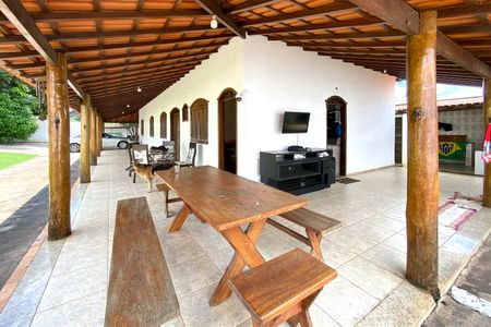 Casa à venda com 400m², 3 quartos e 10 vagasVaranda