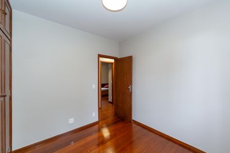 Apartamento para alugar com 175m², 4 quartos e 3 vagas Apartamento para alugar com 175m², 4 quartos e 3 vagasQUARTO1