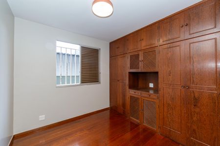 Apartamento para alugar com 175m², 4 quartos e 3 vagas Apartamento para alugar com 175m², 4 quartos e 3 vagasQUARTO1