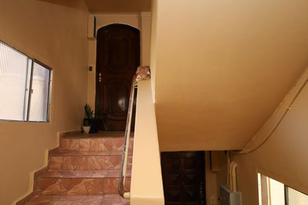 Apartamento para alugar com 42m², 2 quartos e sem vagaÁrea comum - Saguão do andar