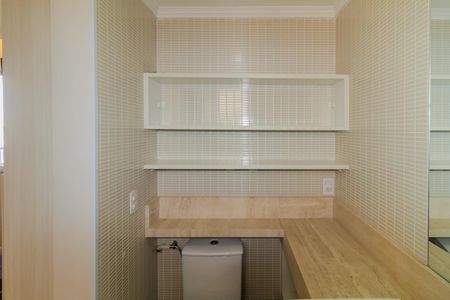 Apartamento para alugar com 68m², 2 quartos e 2 vagas Apartamento para alugar com 68m², 2 quartos e 2 vagasBanheiro da Suíte