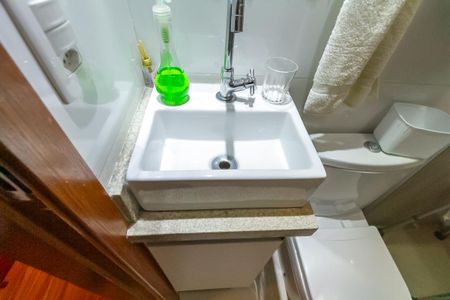 Apartamento à venda com 108m², 3 quartos e 1 vaga Apartamento à venda com 108m², 3 quartos e 1 vagaBanheiro Social