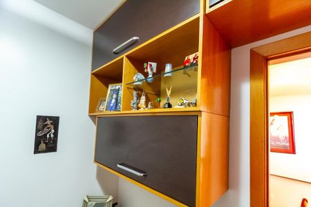 Apartamento à venda com 108m², 3 quartos e 1 vaga Apartamento à venda com 108m², 3 quartos e 1 vagaEscritório